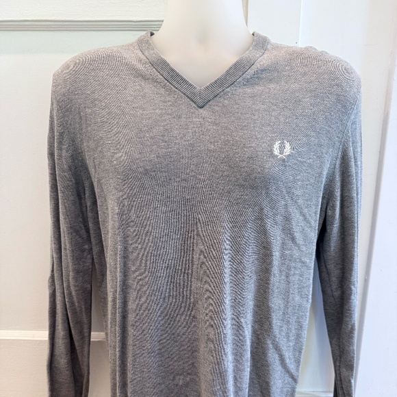 Fred Perry sweater - Picture 1 of 3